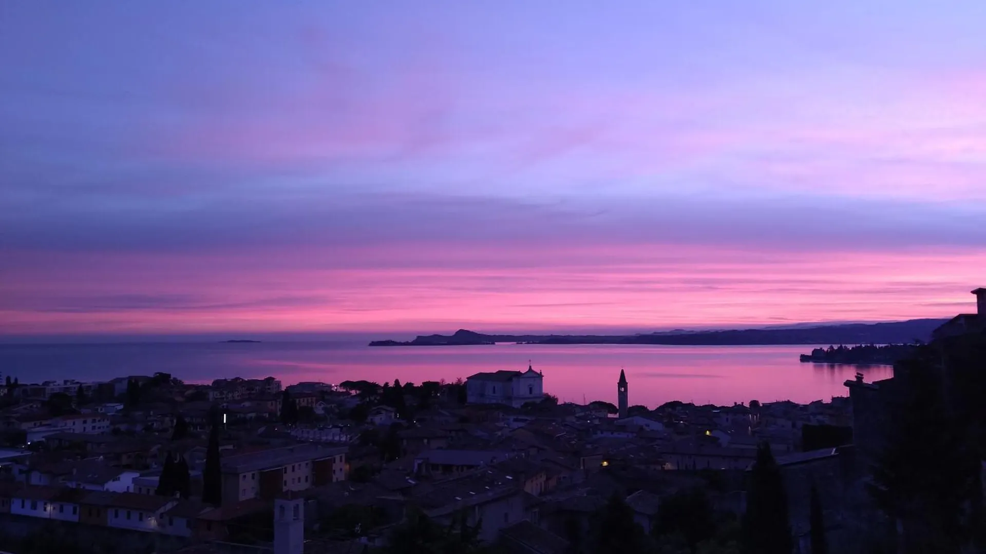 Inmitten Limonaien Mit Seesicht, Nahe See Und Zentrum Toscolano Maderno