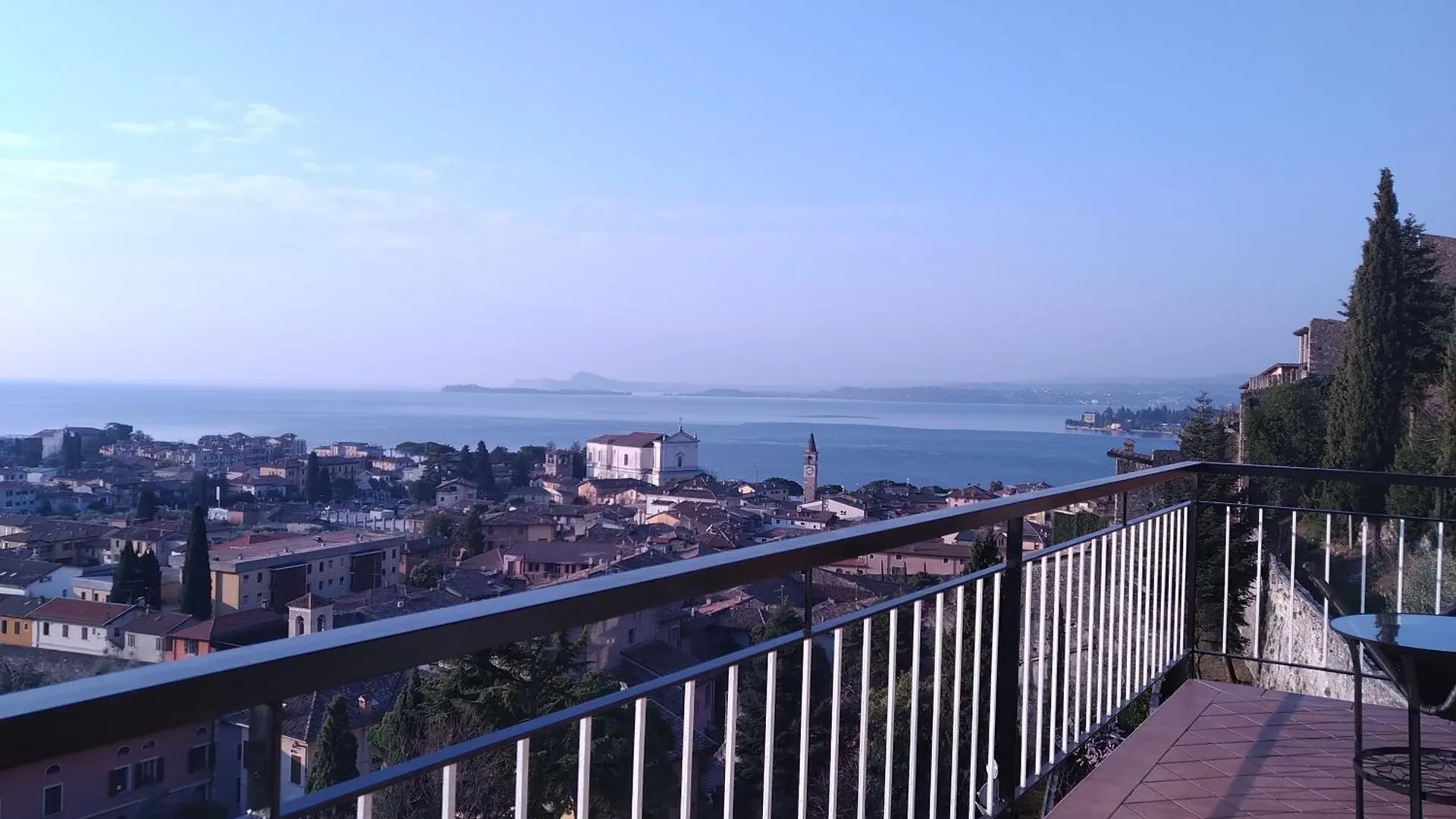 Inmitten Limonaien Mit Seesicht, Nahe See Und Zentrum Toscolano Maderno