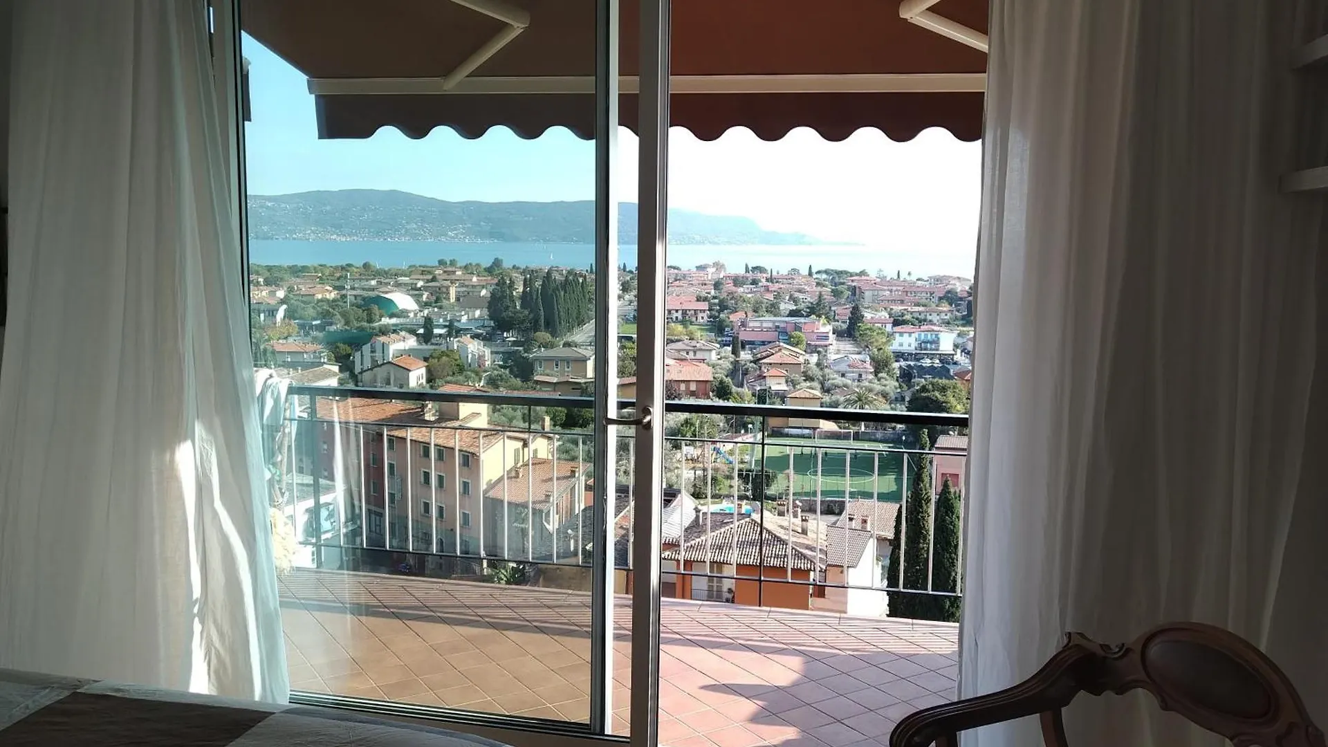 Inmitten Limonaien Mit Seesicht, Nahe See Und Zentrum Toscolano Maderno Italy